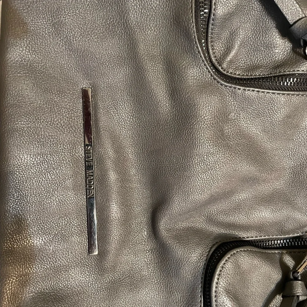 Steven Madden Grey/Gun Metal Purse - Picture 3 of 7